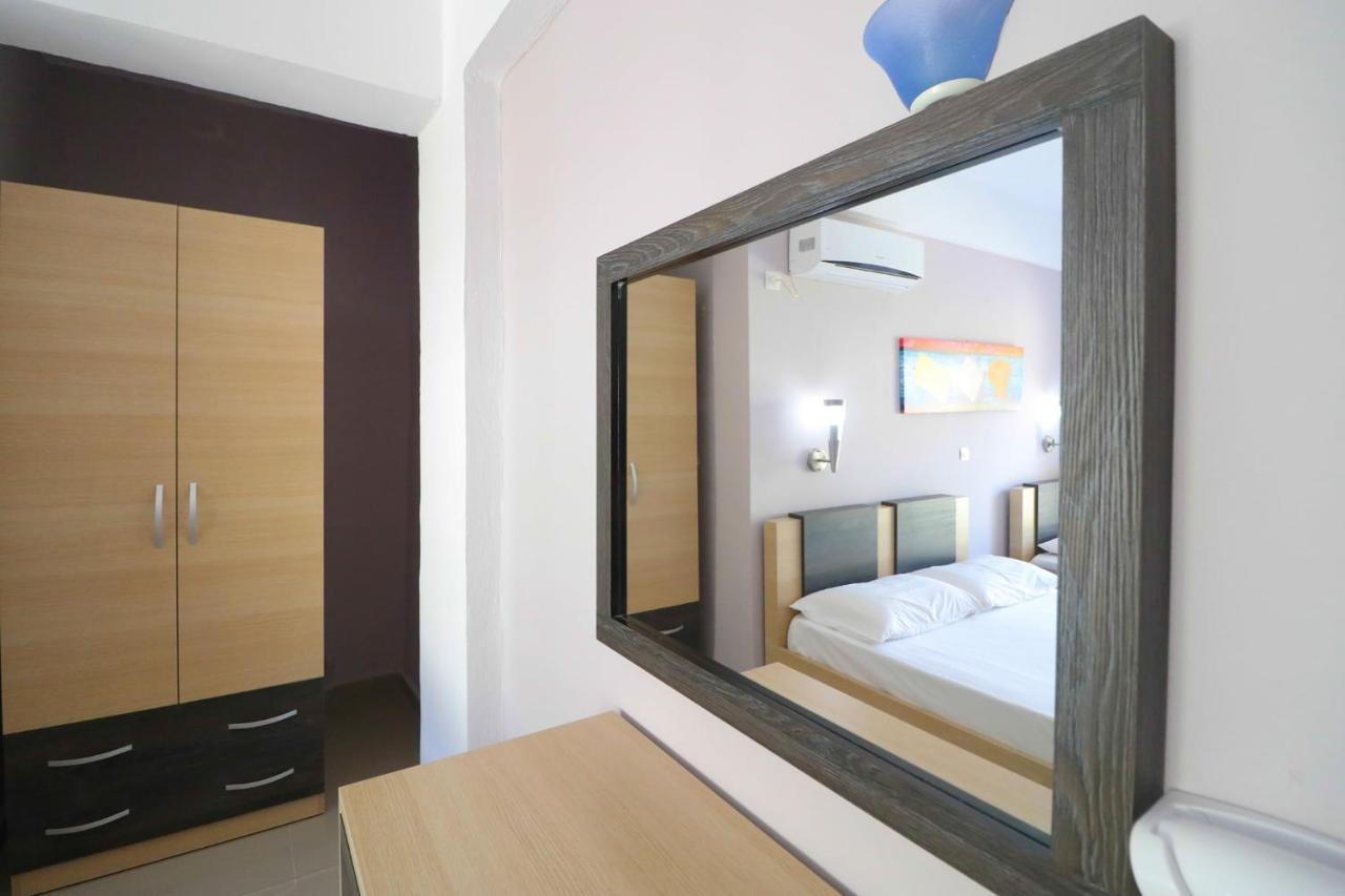 Hotel Potami Beach - Mondi Goro Himare Buitenkant foto