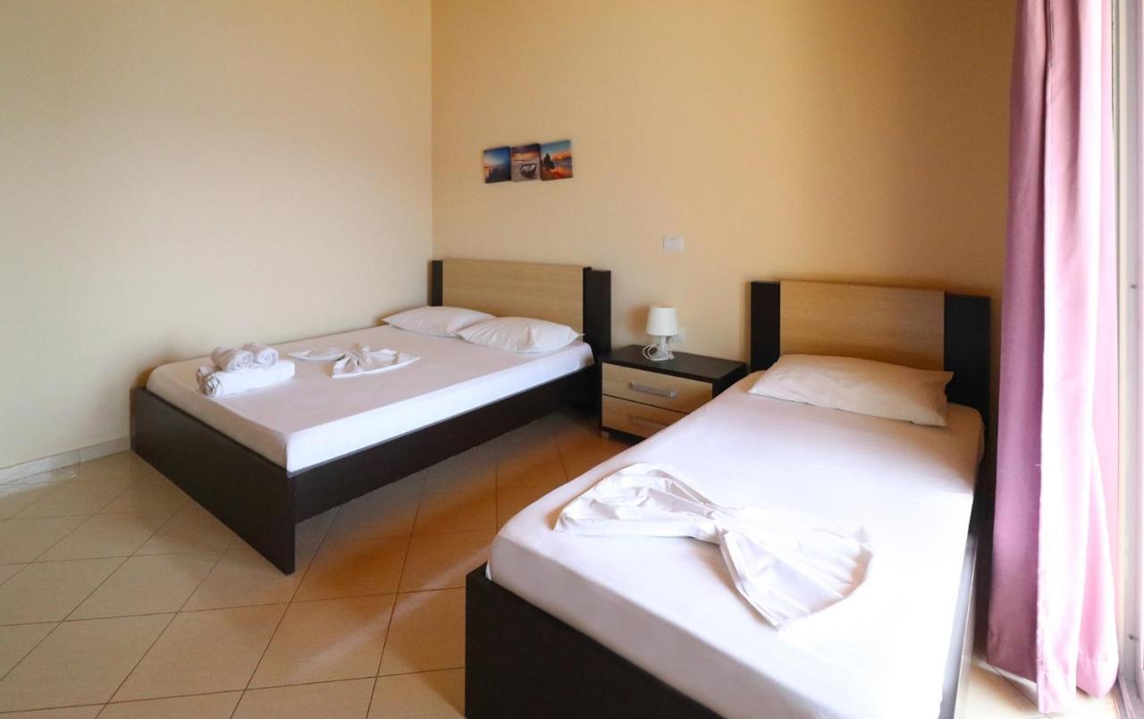Hotel Potami Beach - Mondi Goro Himare Buitenkant foto