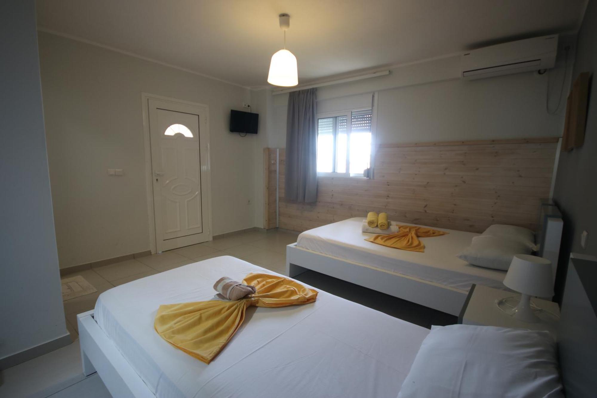 Hotel Potami Beach - Mondi Goro Himare Buitenkant foto