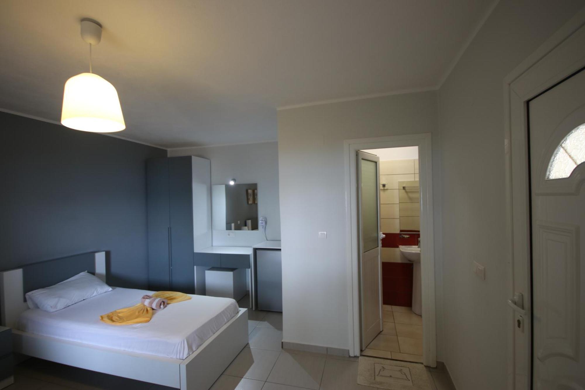 Hotel Potami Beach - Mondi Goro Himare Buitenkant foto