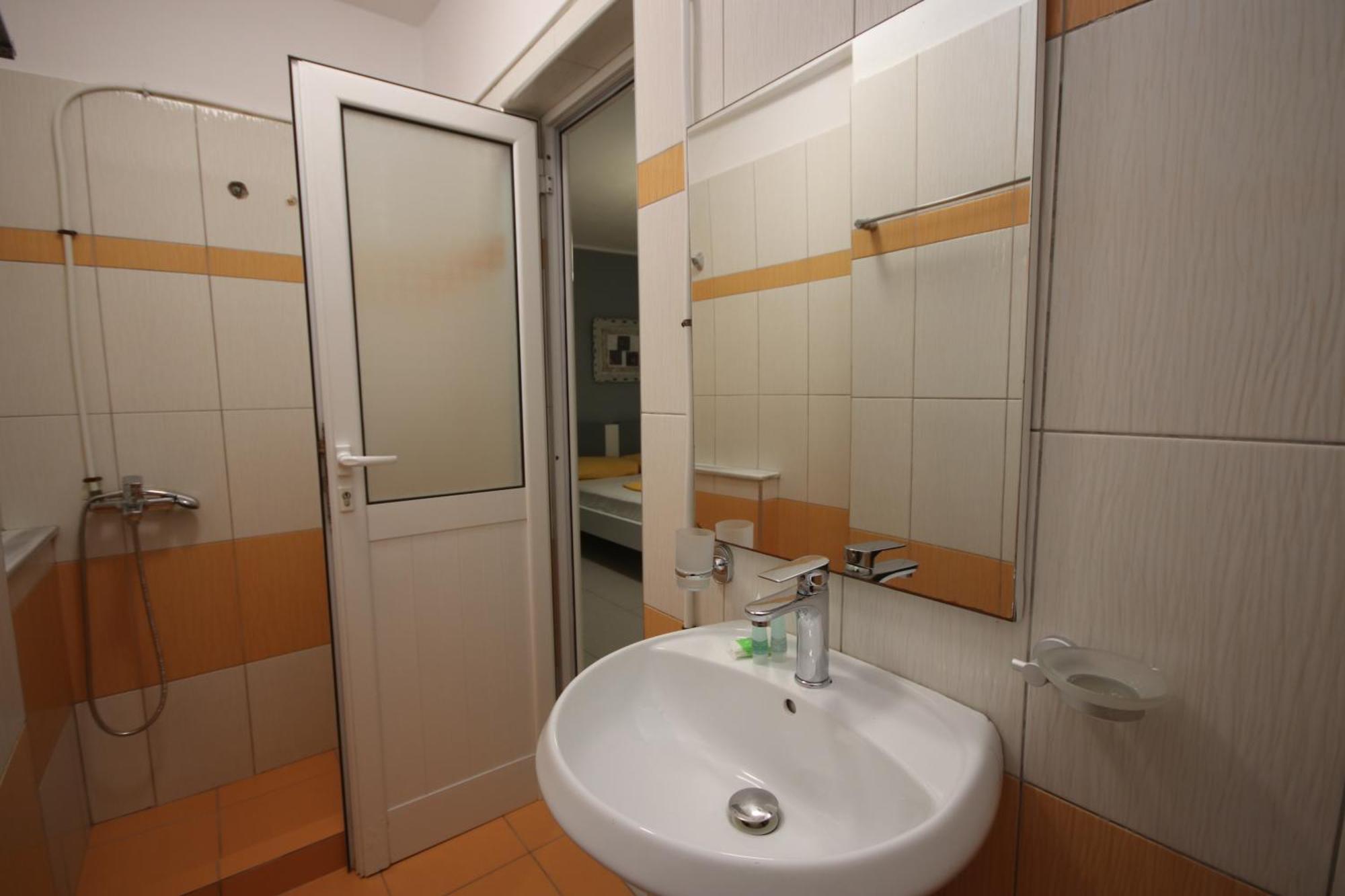 Hotel Potami Beach - Mondi Goro Himare Buitenkant foto