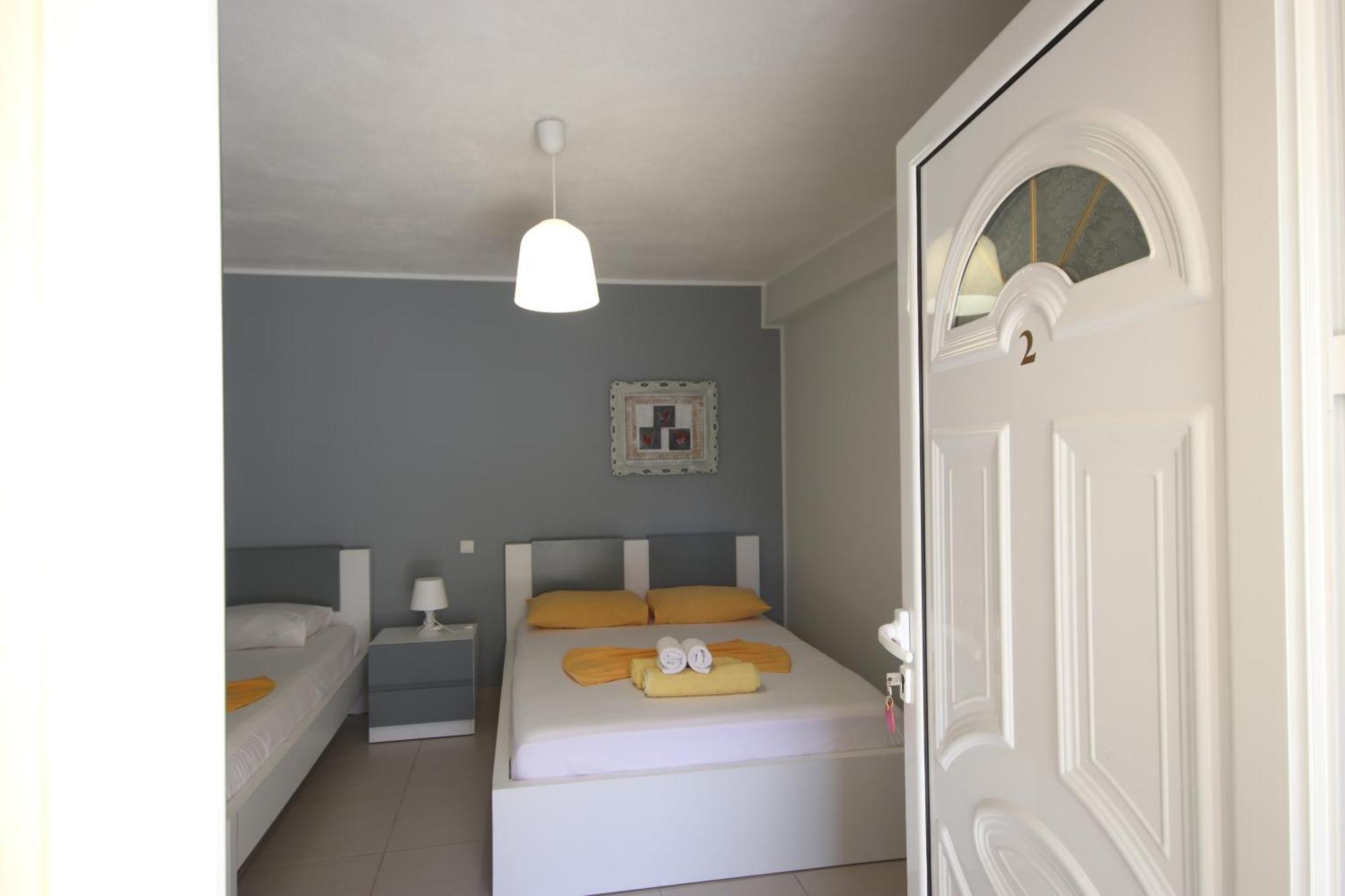 Hotel Potami Beach - Mondi Goro Himare Buitenkant foto